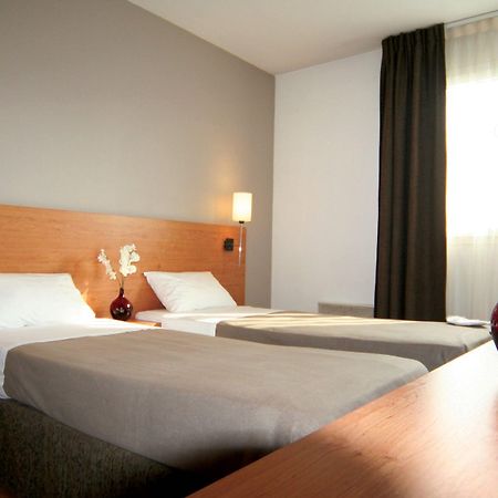 Sejours & Affaires Orleans Jeanne D'Arc Aparthotel Buitenkant foto